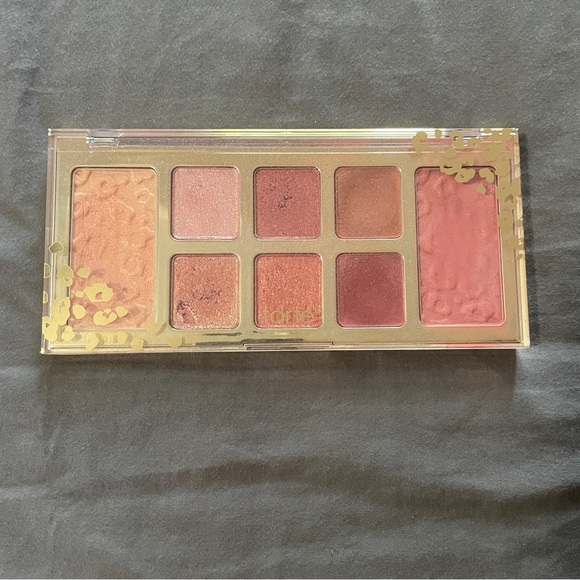 Tarte maneater eye shadow / blush palette - Picture 1 of 5